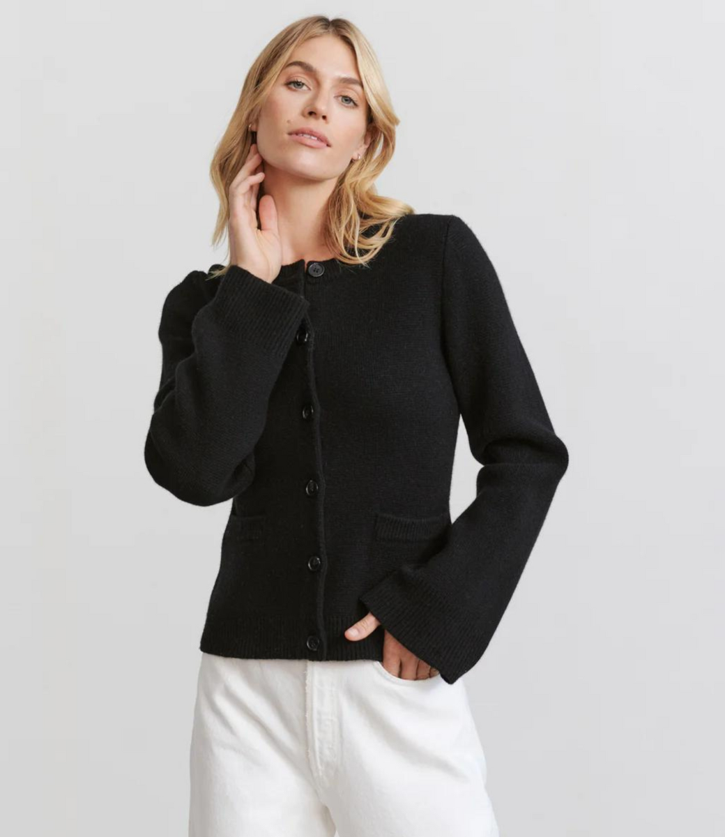 Lucienne Zachte En Warme Gebreide Cardigan